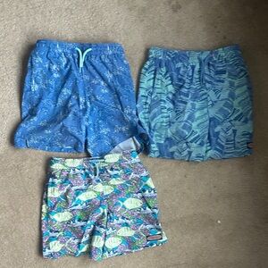 Boys Vineyard Vines Blue and Green Patterned Swim Shorts Set